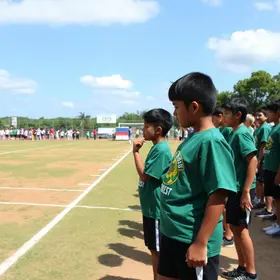 Abertura da 6ª Olimpíada Intercolegiais de Alagoinhas reúne estudantes de diferentes redes de ensino em competição esportiva